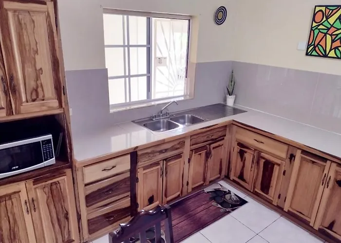 Charming Spacious Relaxing In * Runaway Bay