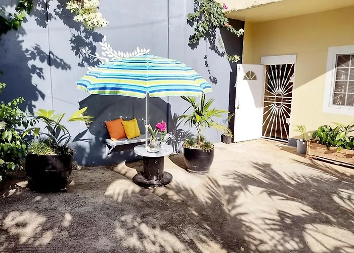 Charming Spacious Relaxing In Runaway Bay